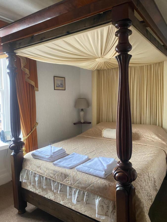 Parlors Hall Hotel Бриднорт Екстер'єр фото