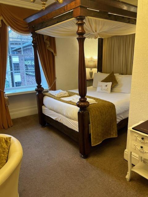 Parlors Hall Hotel Бриднорт Екстер'єр фото